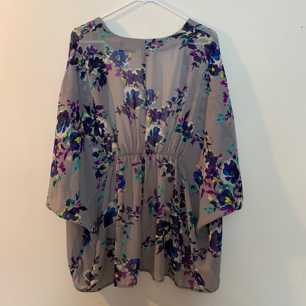 ARIZONA Floral Beach Coverup Size Medium Multicolor Travel Vacation Resortwear